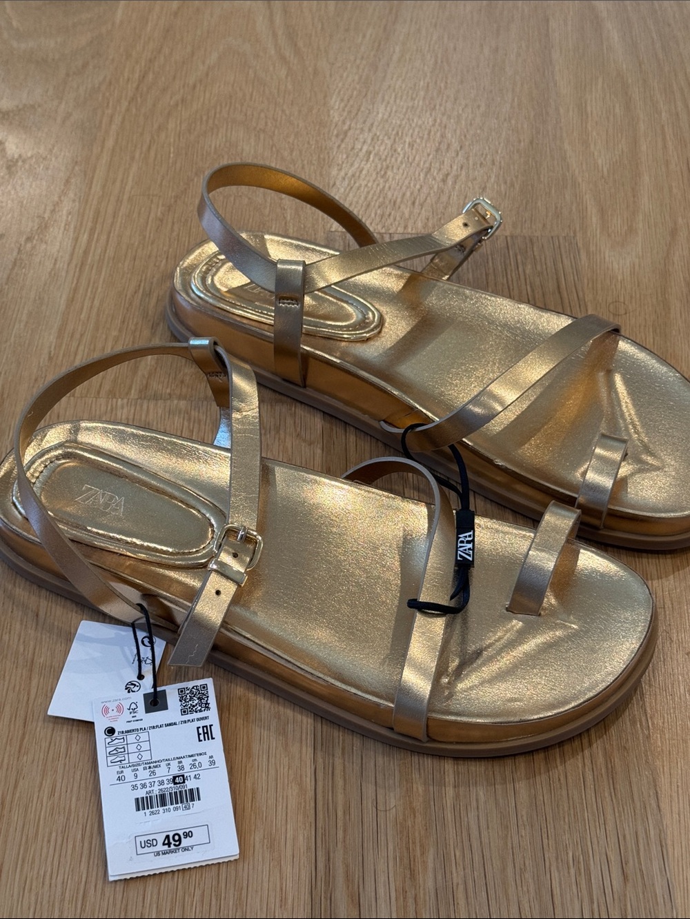 Zara FLAT METALLIC SANDALS - Picture 2 of 6
